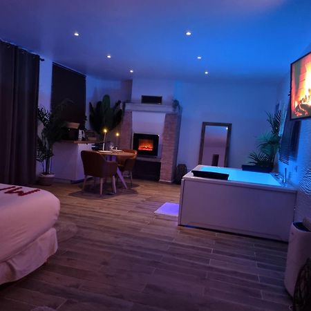 Levasion Romantique Loft Avec Jacuzzi Privatif Et Jardin Paris Hotel Saint-Prix  Exterior photo