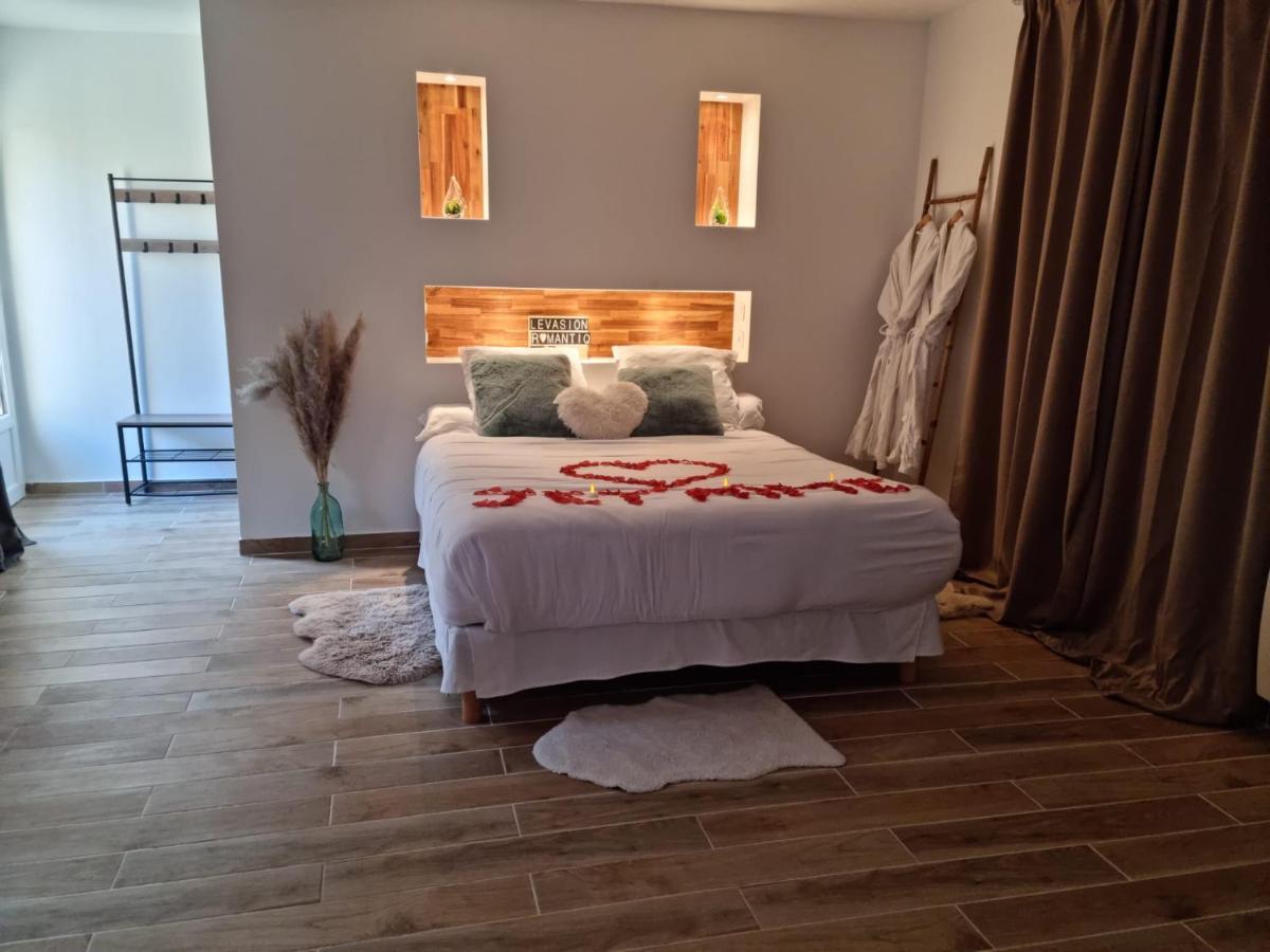 Suite De Charme Avec Jacuzzi Et Jardin Privatif Paris Au Calme Saint-Prix (Val d'Oise) Exterior photo