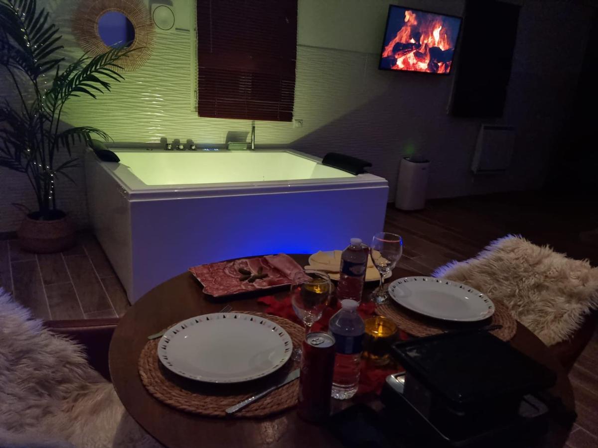 Suite De Charme Avec Jacuzzi Et Jardin Privatif Paris Au Calme Saint-Prix (Val d'Oise) Exterior photo