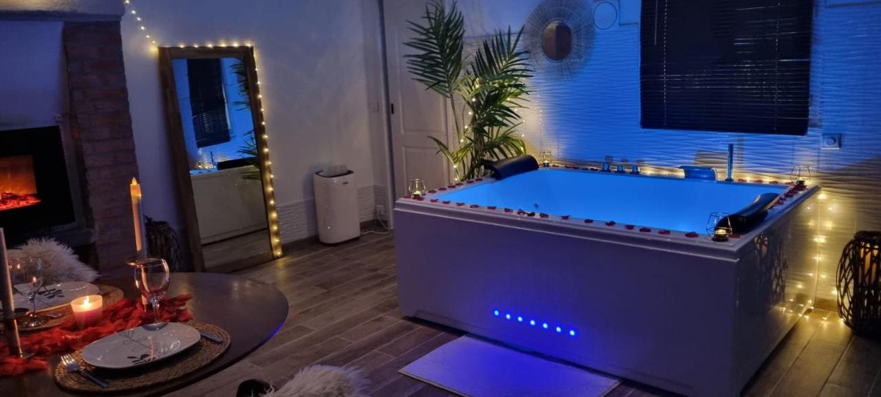 Levasion Romantique Loft Avec Jacuzzi Privatif Et Jardin Paris Hotel Saint-Prix  Exterior photo