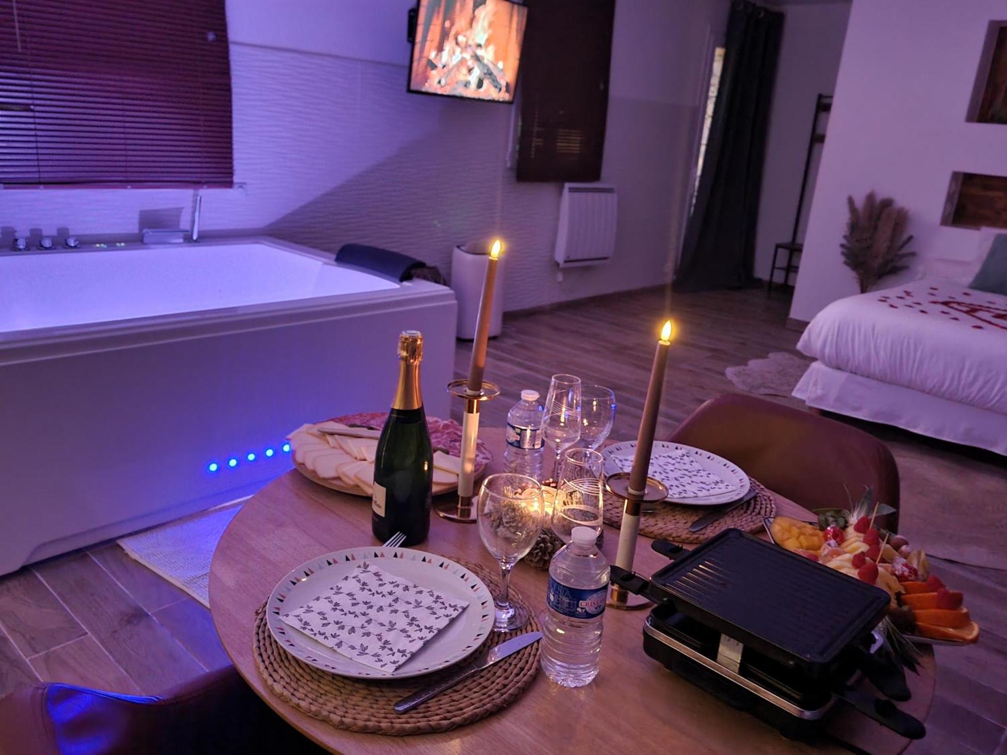 Suite De Charme Avec Jacuzzi Et Jardin Privatif Paris Au Calme Saint-Prix (Val d'Oise) Exterior photo
