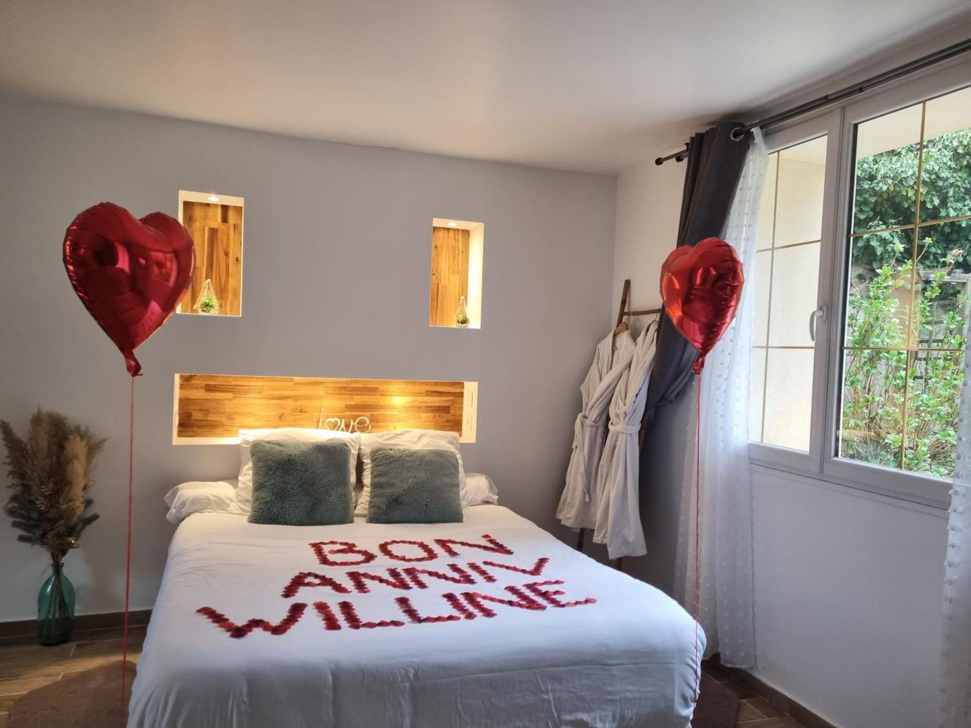 Suite De Charme Avec Jacuzzi Et Jardin Privatif Paris Au Calme Saint-Prix (Val d'Oise) Exterior photo