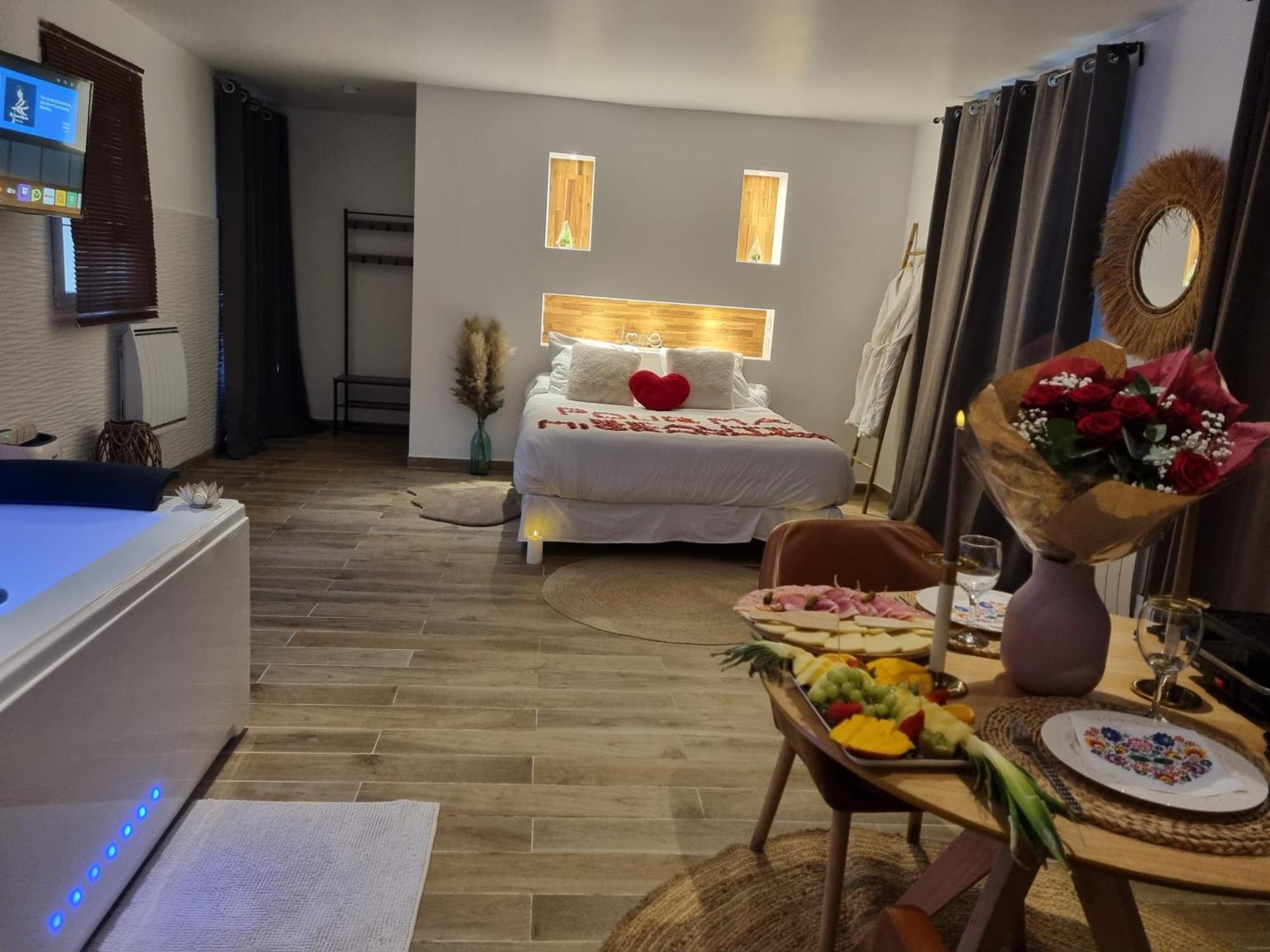 Suite De Charme Avec Jacuzzi Et Jardin Privatif Paris Au Calme Saint-Prix (Val d'Oise) Exterior photo