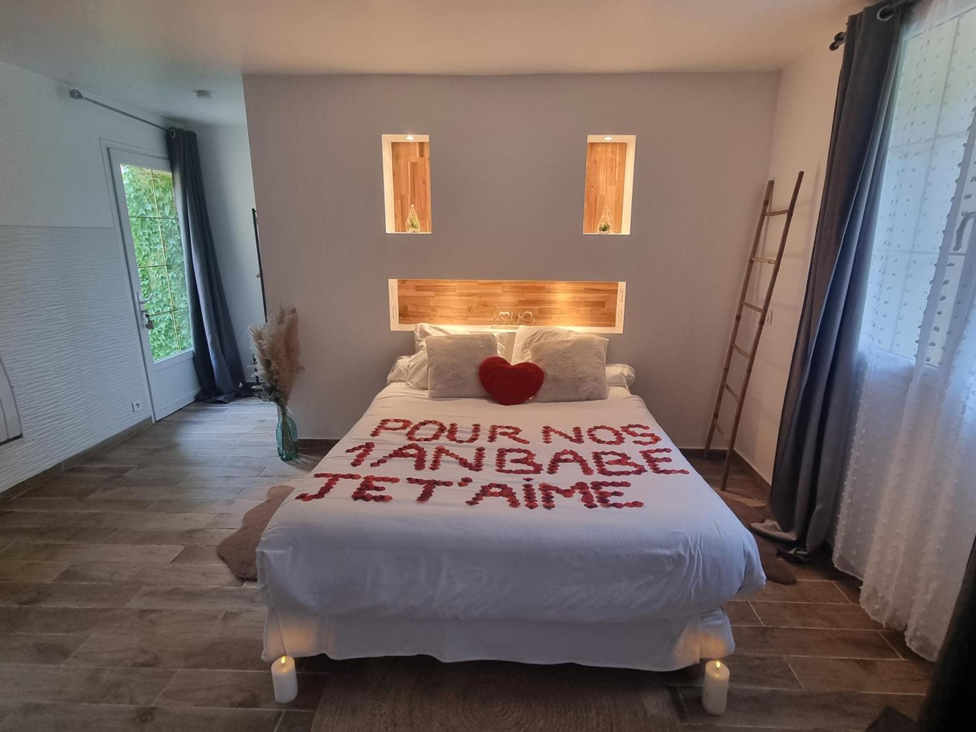 Suite De Charme Avec Jacuzzi Et Jardin Privatif Paris Au Calme Saint-Prix (Val d'Oise) Exterior photo